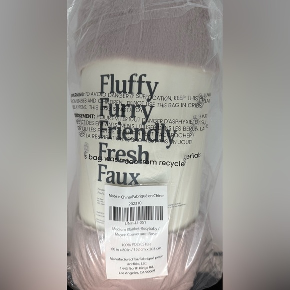 Unhide Medium Rosy Baby 60”X 80” w/Knob & Loop 
Lil’ Marsh Snugglie Blanket NWT - Picture 3 of 3